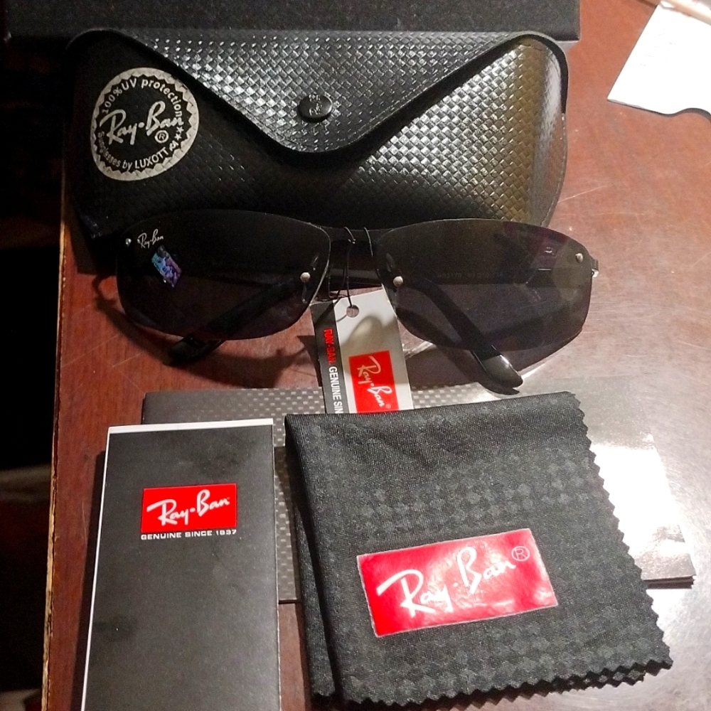 Ray-Ban Tech